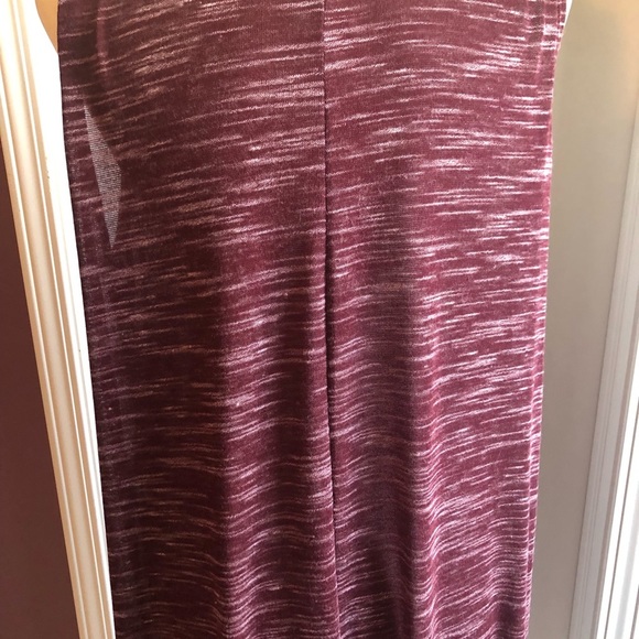 Lularoe Joy Vest Heathered burgundy red white sweater material medium sleeveless - Picture 5 of 7
